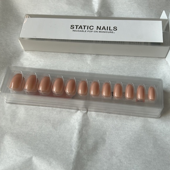 NIB Static Nails Press On Nails - Picture 2 of 4